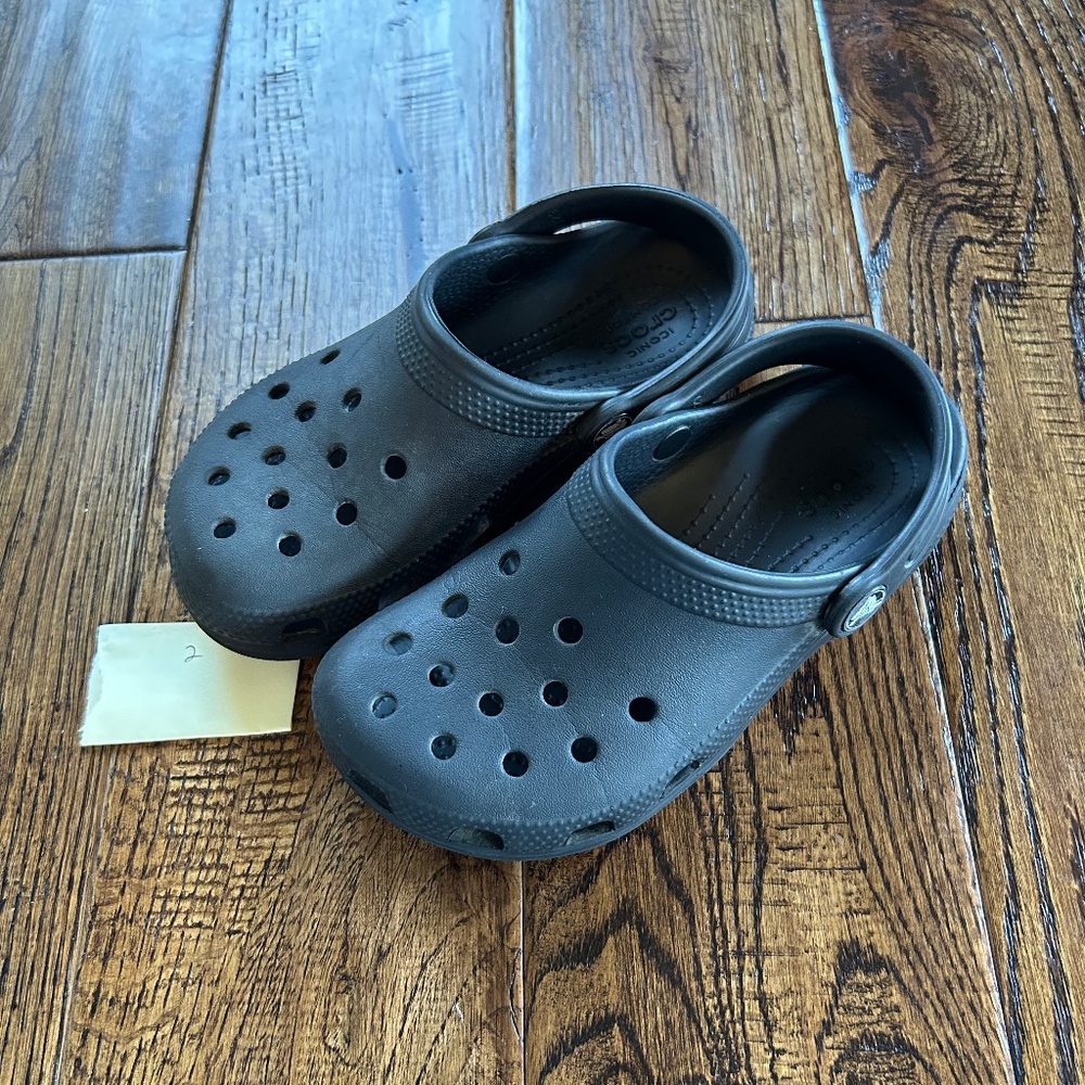 Kids Black Crocs Size 13